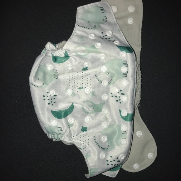 Cloth diapers - Picture 4 of 10